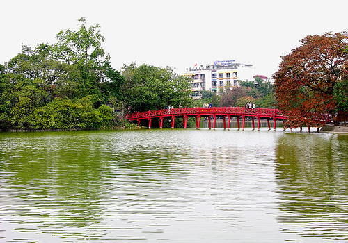 Hanoi City Union of Friendship Organizations contributes to promote the image of the capital